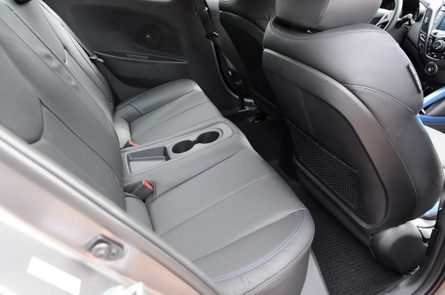  Hyundai Veloster Turbo 2012 года  (фото 165 из 244)